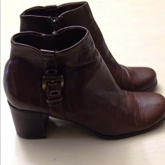 Liz Claiborne Shoes - Brown ankle boots